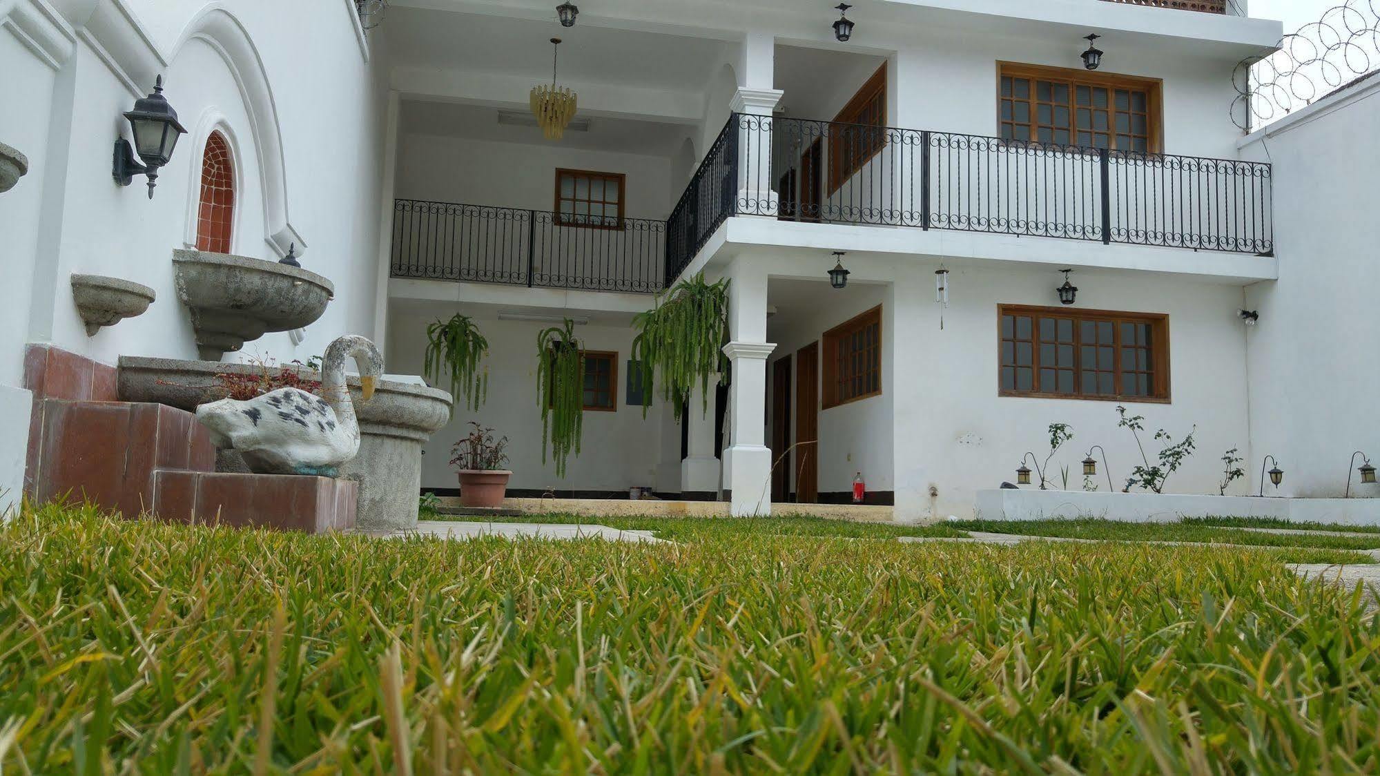 Ixkanul Antigua Hotel Eksteriør bilde